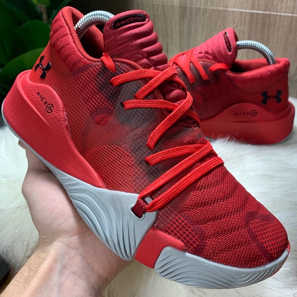 under armour spawn low red
